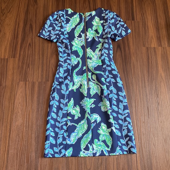 Stretchy scuba material lilly Pulitzer dress - Picture 2 of 2